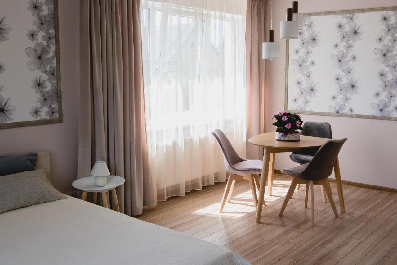 Apartments In Joniskis Екстериор снимка